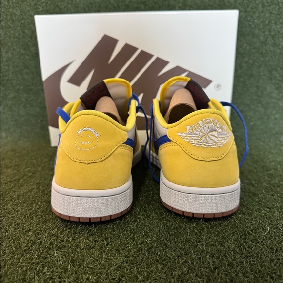 Canary Yellow Travis Scott - Picture 8 of 10